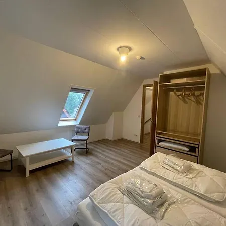 Semesterbostad Aldubo Den Burg